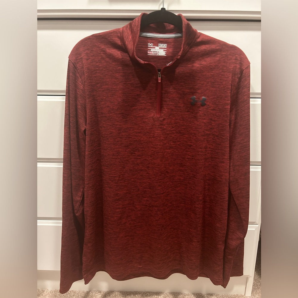 Men’s Medium Under Armour Shirt